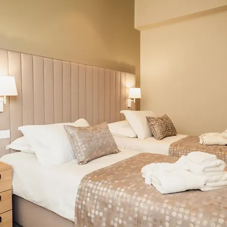Akademis - Fit Hotell 4*