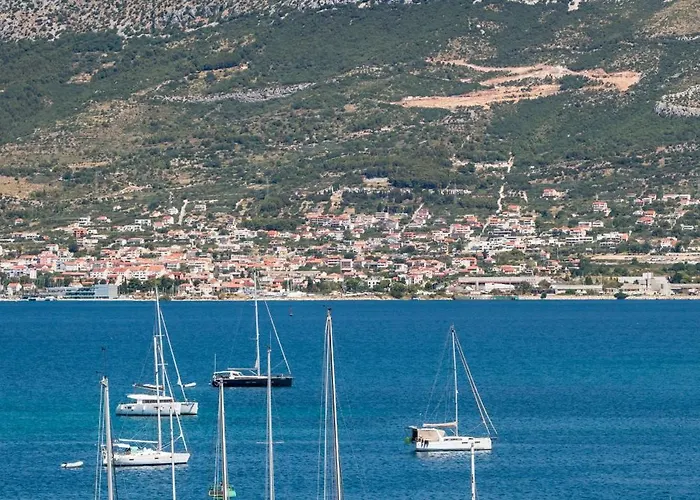 Akademis - Fit Split