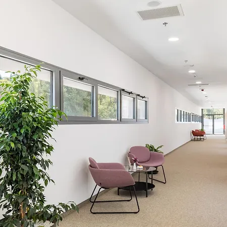 Akademis - Fit Hotel