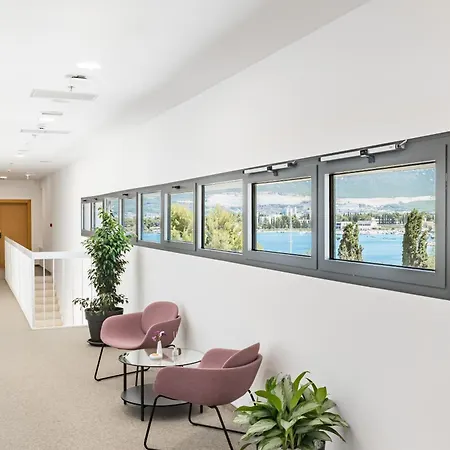 Akademis - Fit Hotell Split