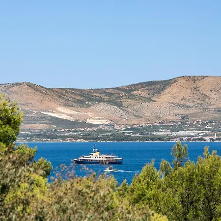 Akademis - Fit ספליט