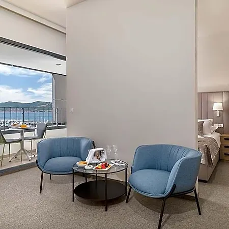 Hotel Akademis - Fit 4*