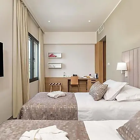 Akademis - Fit Hotel