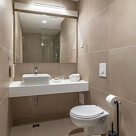 Akademis - Fit Hotel