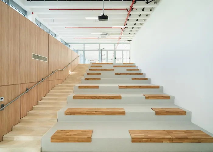 Akademis - Fit ホテル スプリト