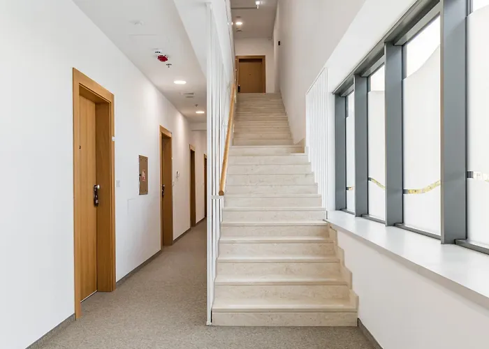Hotell Akademis - Fit Split