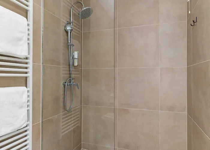 Akademis - Fit Hotell