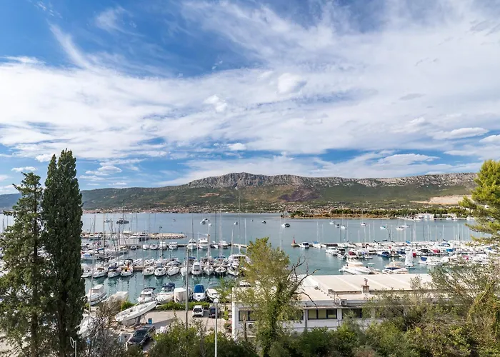 Hotell Akademis - Fit Split