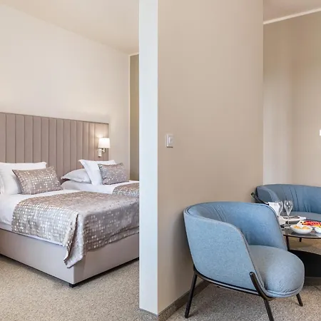 Akademis - Fit Hotel Split