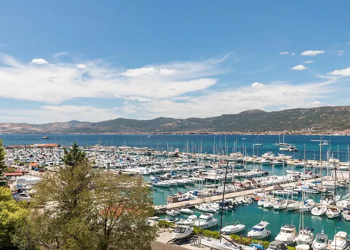 Akademis - Fit Ξενοδοχείο Σπλιτ